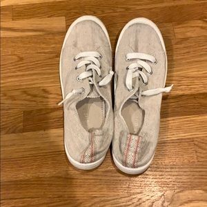 Madden girl sneakers slip-on